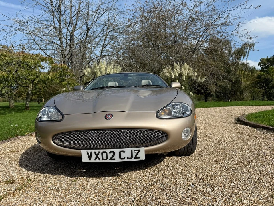 2002 Jaguar X100 XKR - Image 11 of 30