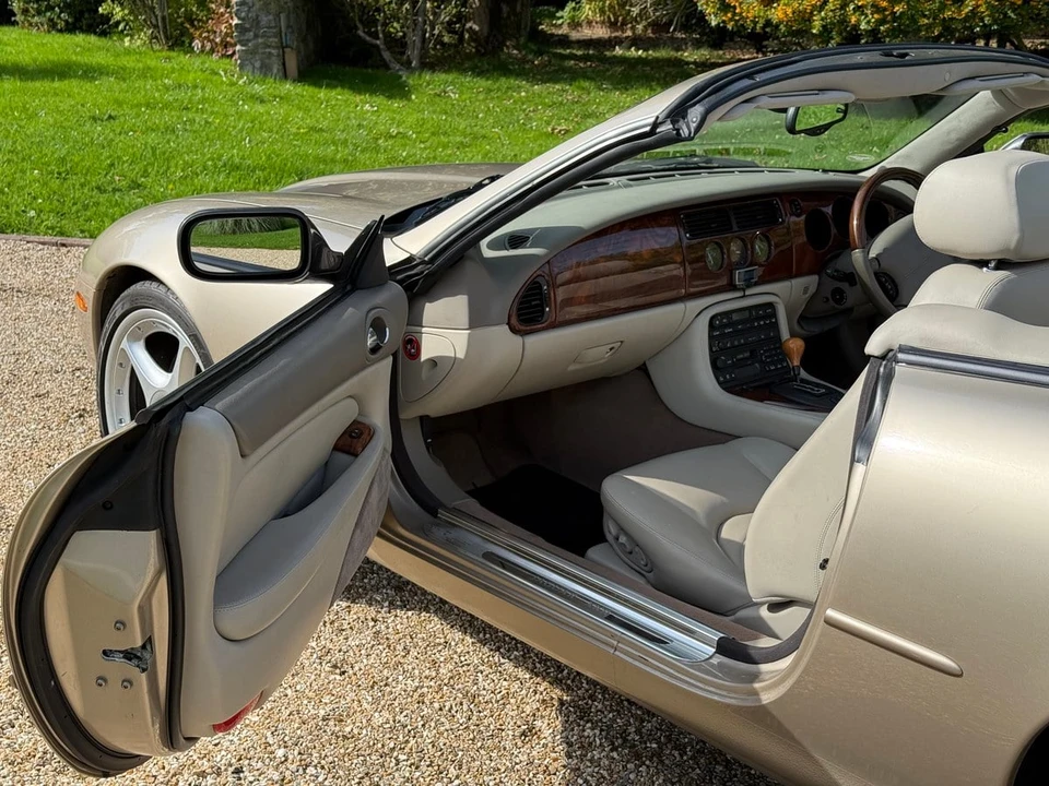 2002 Jaguar X100 XKR - Image 20 of 30