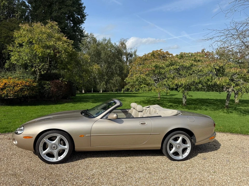 2002 Jaguar X100 XKR - Image 3 of 30