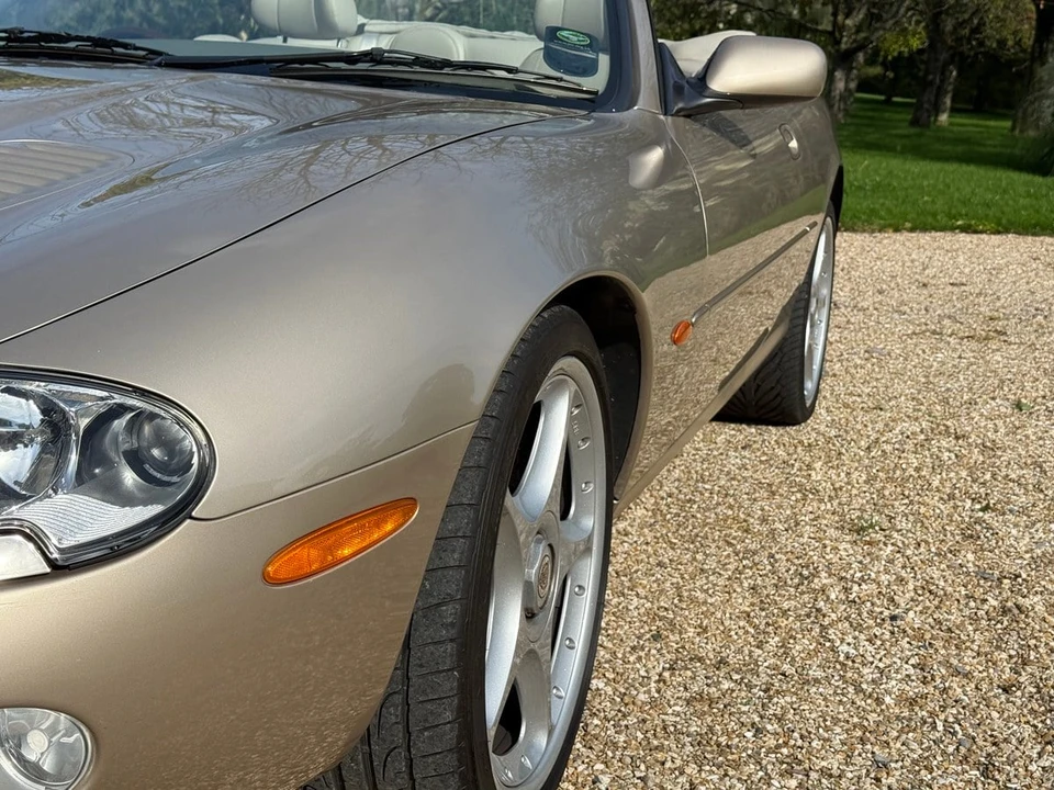2002 Jaguar X100 XKR - Image 8 of 30