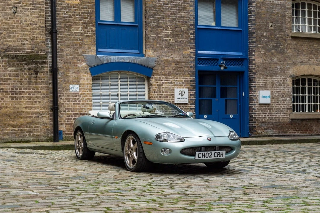 2002 Jaguar X100 XKR - Image 8 of 30