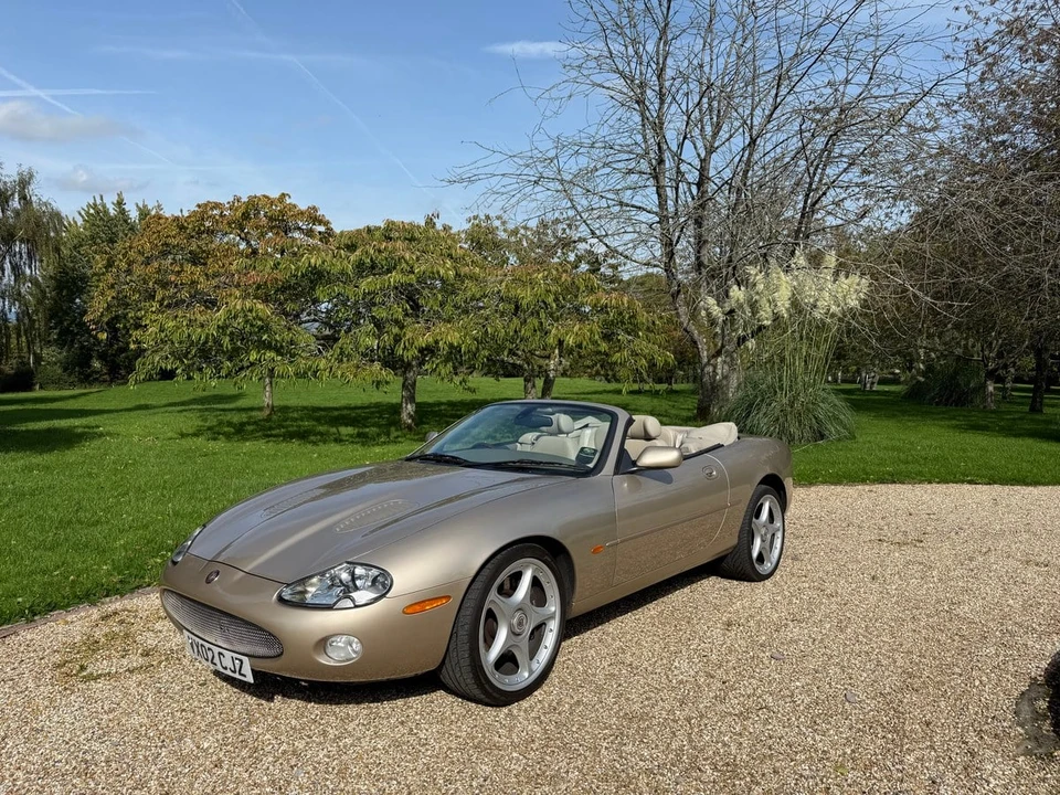 2002 Jaguar X100 XKR - Image 10 of 30