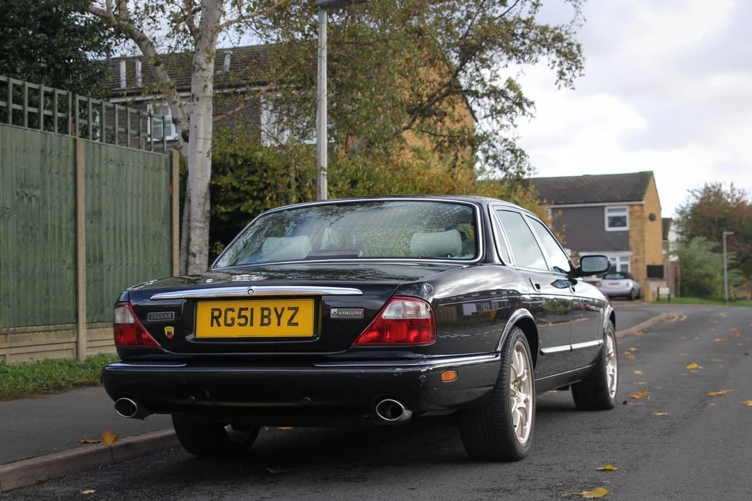 2002 Jaguar X308 XJ - Image 17 of 30