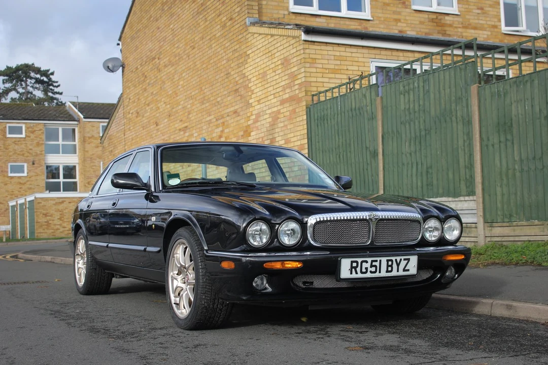 2002 Jaguar X308 XJ - Image 13 of 30