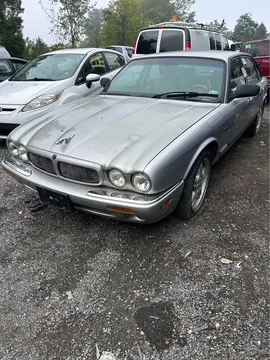 2002 Jaguar XF Luxury Sedan 4D