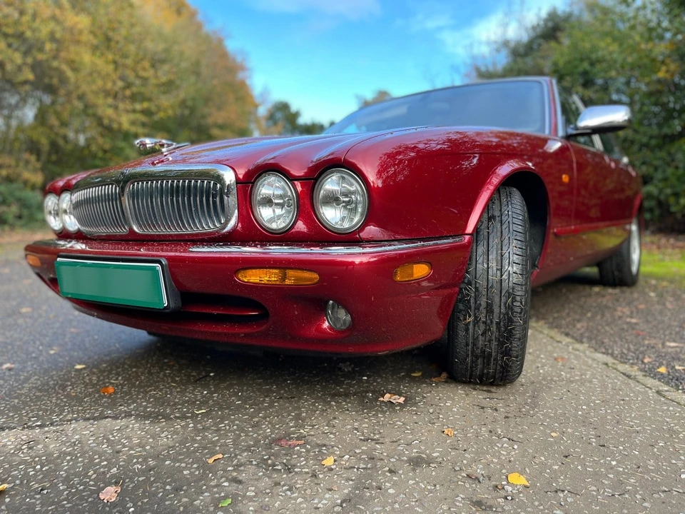 2002 Jaguar X308 XJ - Image 7 of 30