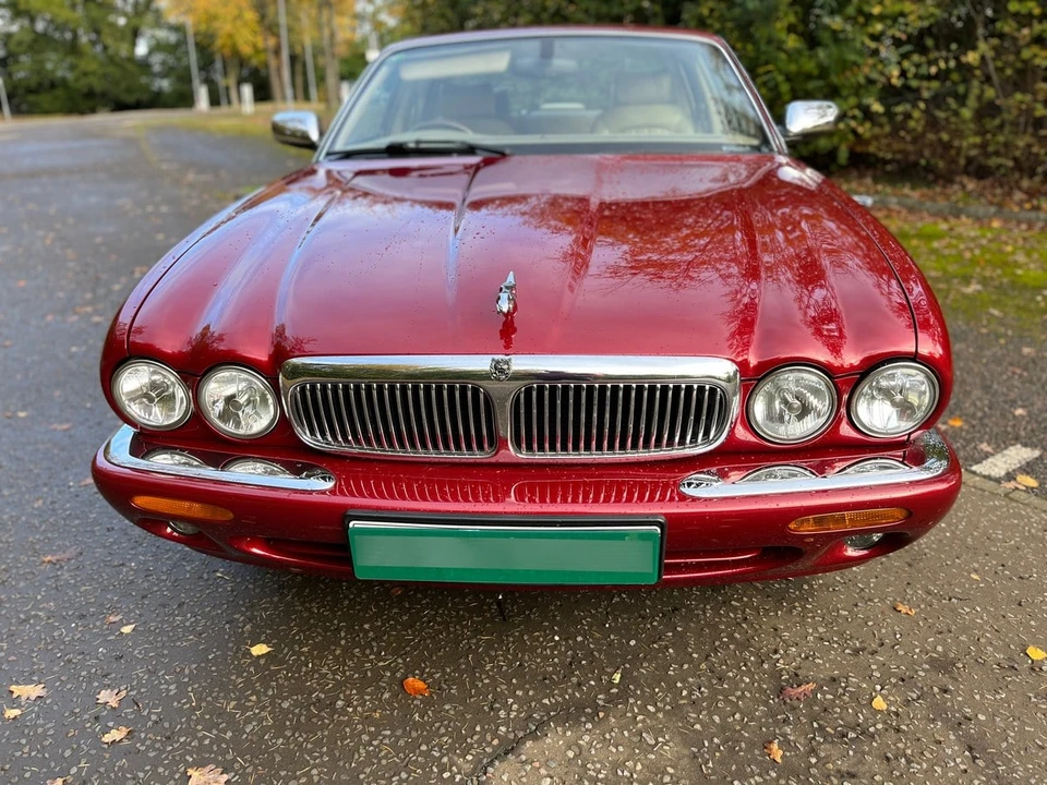 2002 Jaguar X308 XJ - Image 10 of 30