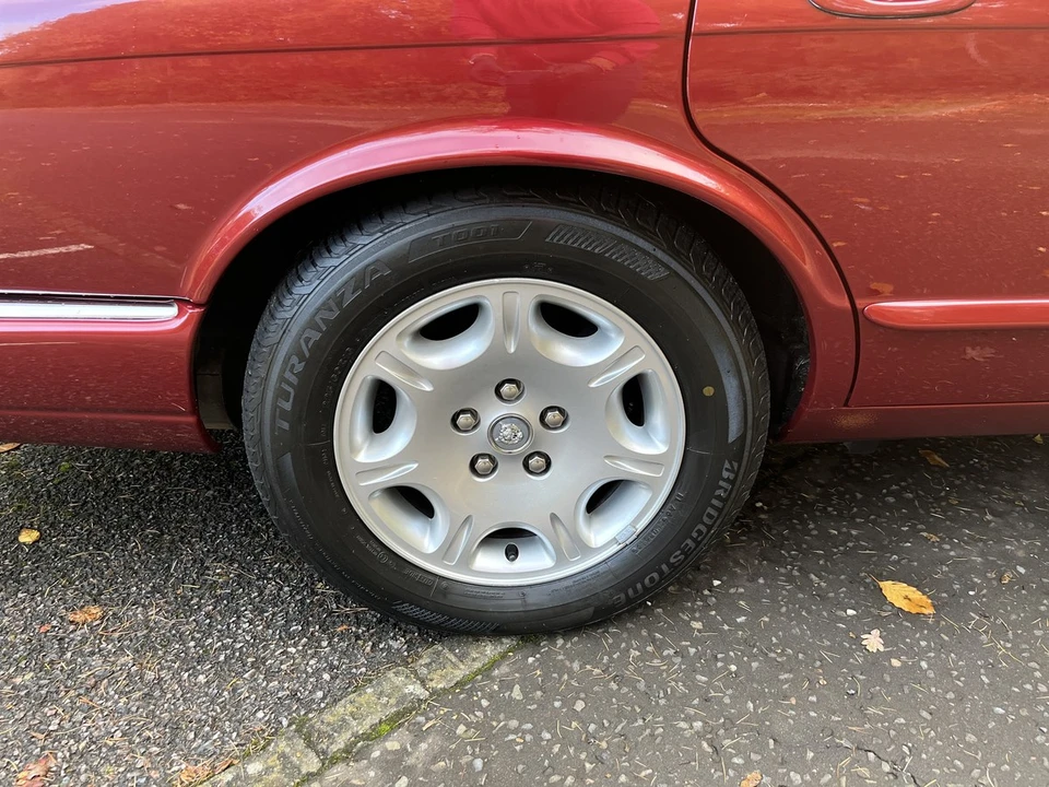 2002 Jaguar X308 XJ - Image 19 of 30