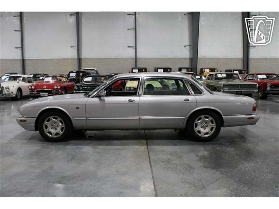 2002 Jaguar X308 XJ - Image 7 of 31