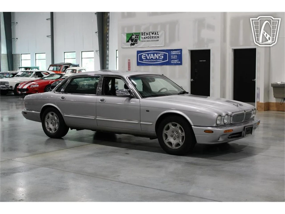 2002 Jaguar X308 XJ - Image 12 of 31