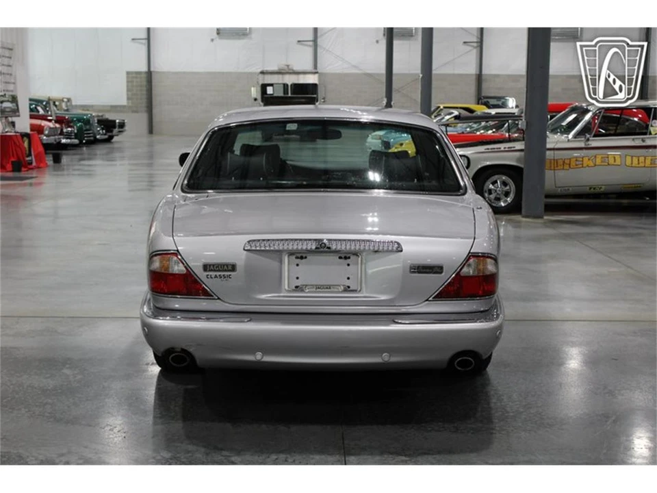 2002 Jaguar X308 XJ - Image 9 of 31