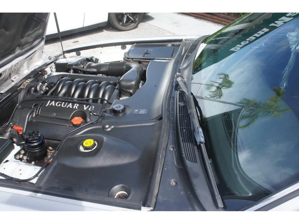 2002 Jaguar X308 XJ - Image 25 of 28