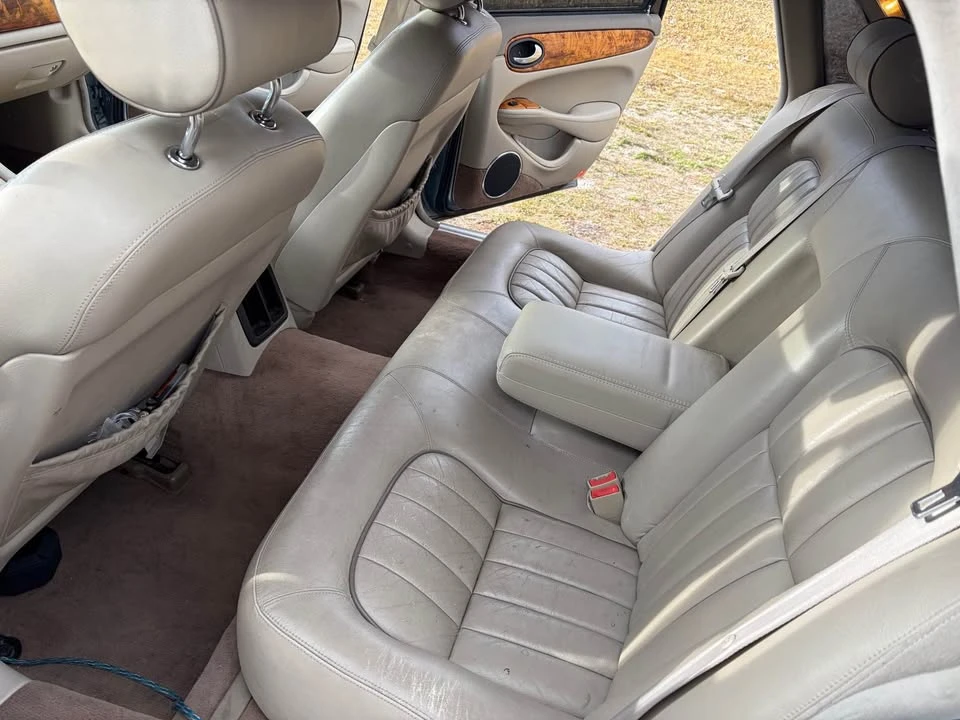2002 Jaguar X308 XJ - Image 10 of 10