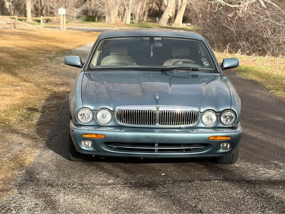 2002 Jaguar X308 XJ - Image 2 of 10