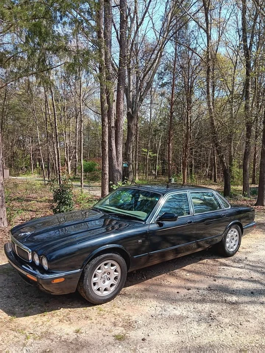 2002 Jaguar X308 XJ - Image 3 of 5