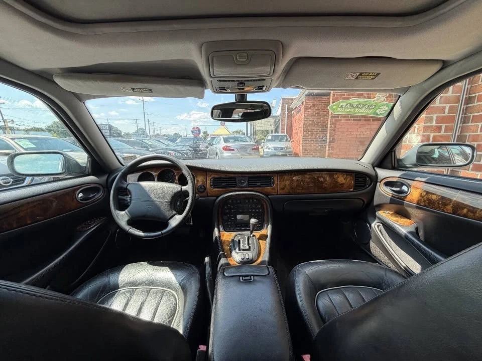 2002 Jaguar X308 XJ - Image 14 of 18