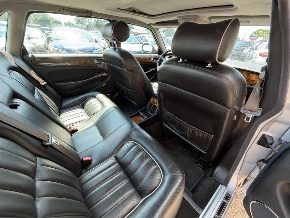 2002 Jaguar X308 XJ - Image 15 of 18
