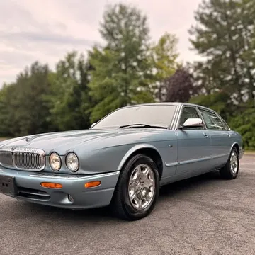 2002 Jaguar XJ-Series Vanden Plas