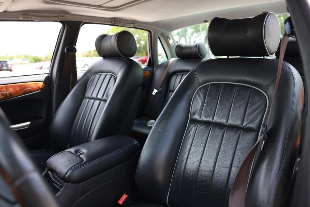 2002 Jaguar X308 XJ - Image 6 of 31