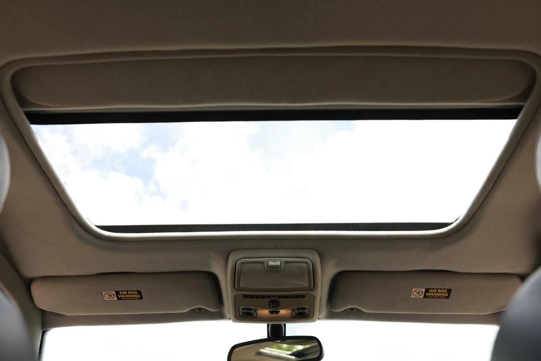 2002 Jaguar X308 XJ - Image 24 of 31