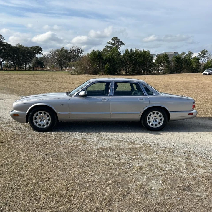 2002 Jaguar X308 XJ - Image 2 of 15