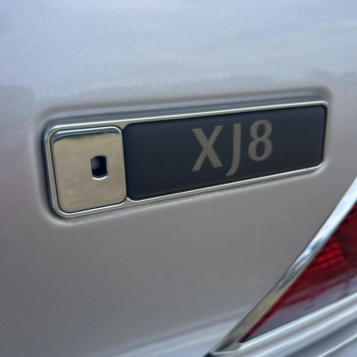 2002 Jaguar X308 XJ - Image 13 of 15