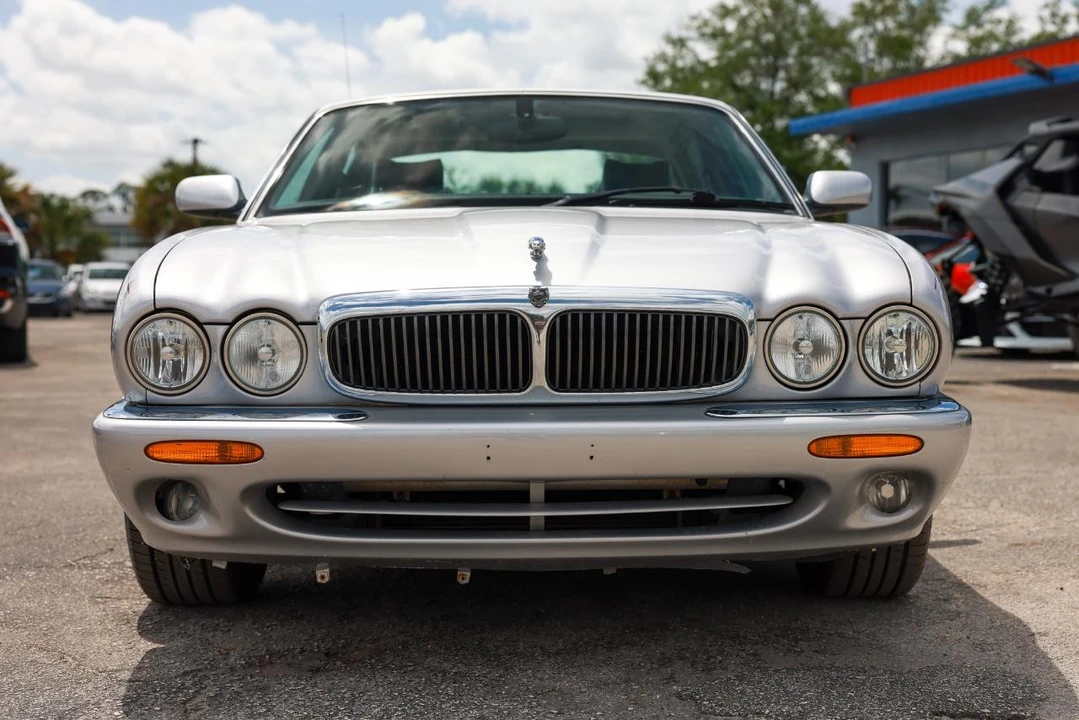 2002 Jaguar X308 XJ - Image 17 of 31