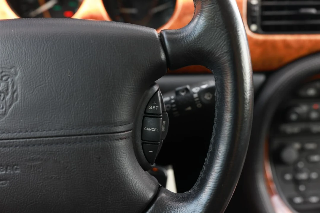 2002 Jaguar X308 XJ - Image 28 of 31