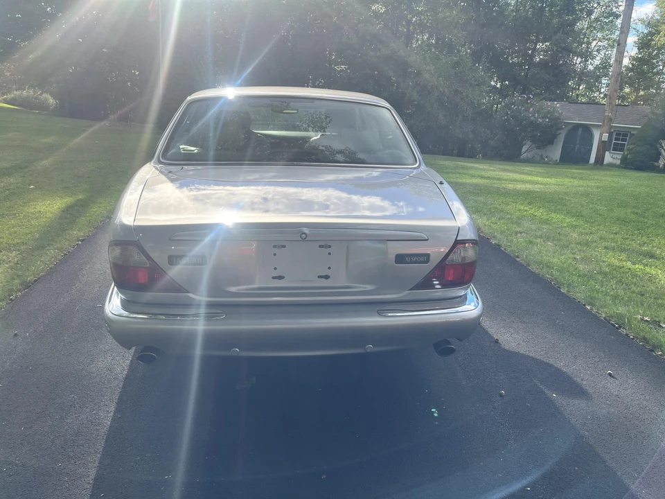 2002 Jaguar X308 XJ - Image 11 of 31