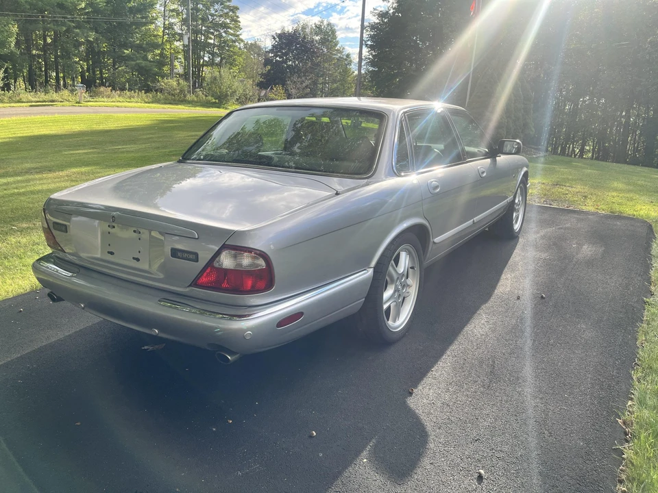 2002 Jaguar X308 XJ - Image 8 of 31