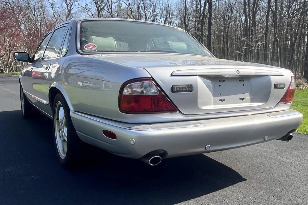2002 Jaguar X308 XJ - Image 12 of 31