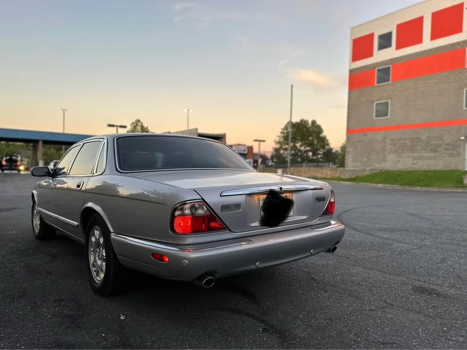 2002 Jaguar X308 XJ - Image 3 of 8