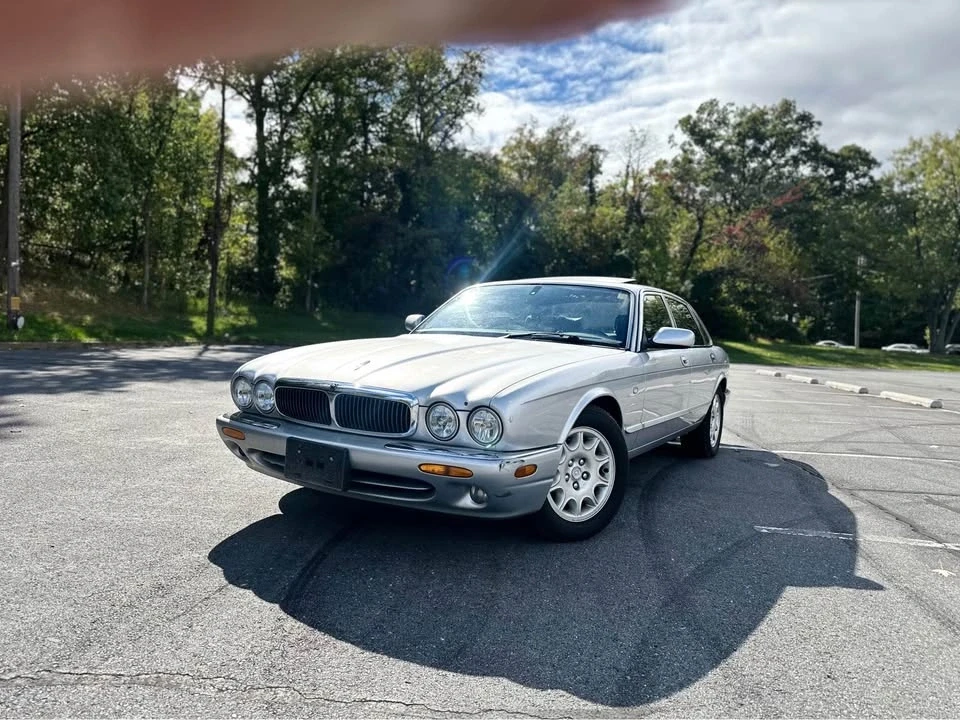 2002 Jaguar X308 XJR - Image 2 of 8