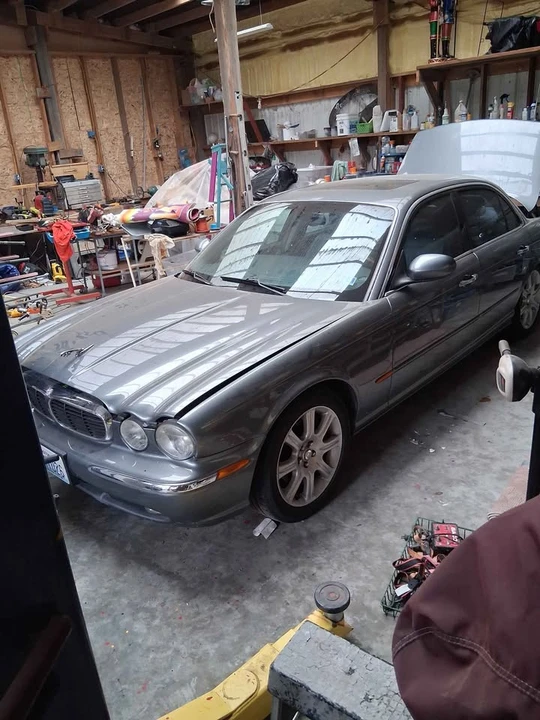 2002 Jaguar X308 XJR - Image 2 of 3