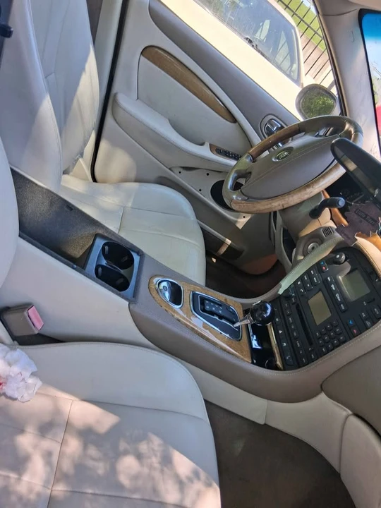 2002 Jaguar X308 XJ - Image 5 of 5