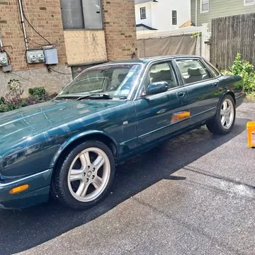 2002 Jaguar XJ XJ Sedan 4D