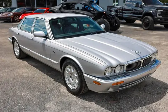 2002 Jaguar XJ XJ Sedan 4D