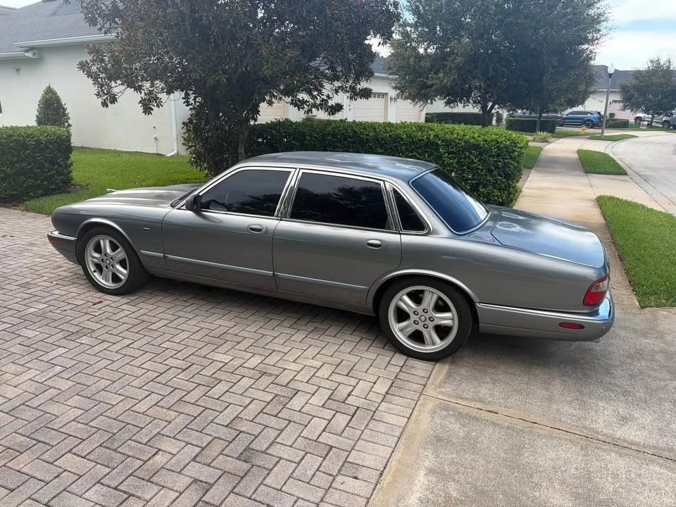 2002 Jaguar X308 XJ - Image 2 of 5