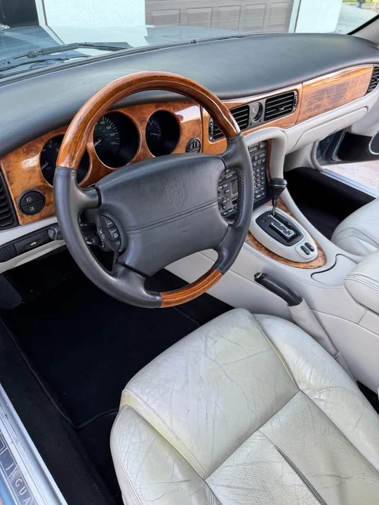 2002 Jaguar X308 XJ - Image 6 of 13