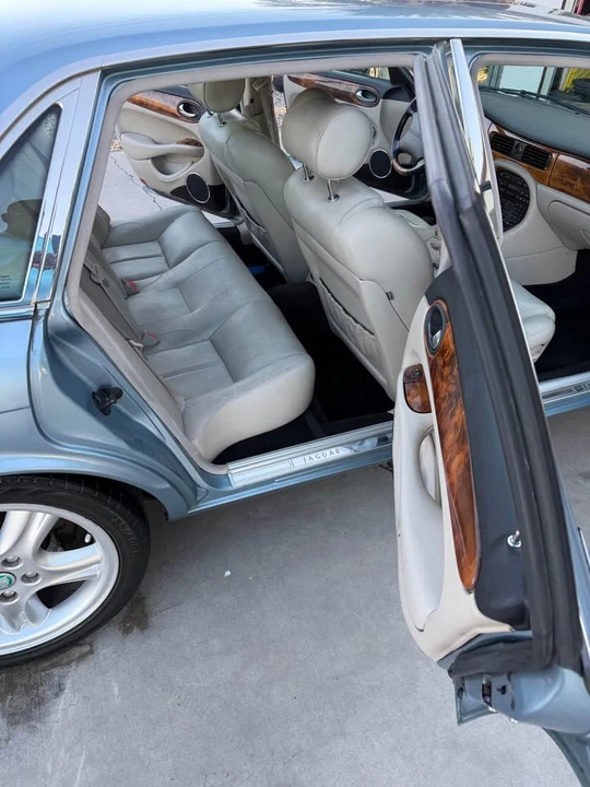 2002 Jaguar X308 XJ - Image 10 of 13