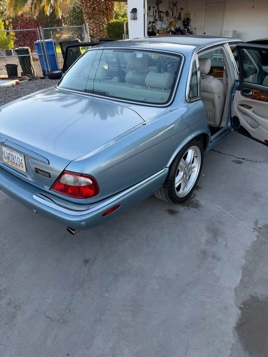 2002 Jaguar X308 XJ - Image 9 of 13
