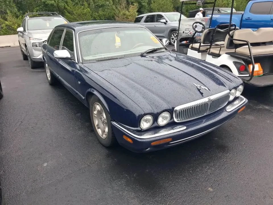 2002 Jaguar X308 XJ - Image 2 of 5