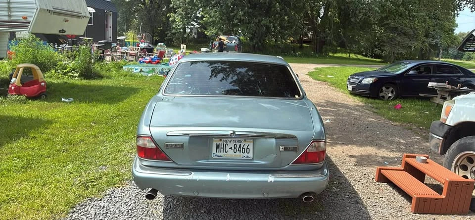2002 Jaguar X308 XJ - Image 3 of 9