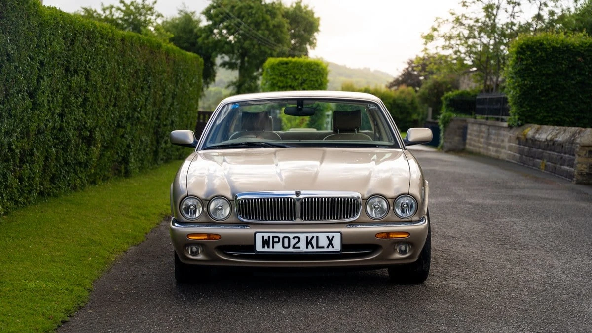 2002 Jaguar X308 XJ - Image 3 of 30