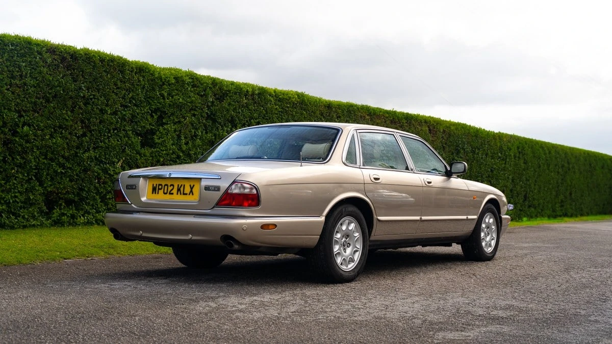 2002 Jaguar X308 XJ - Image 9 of 30
