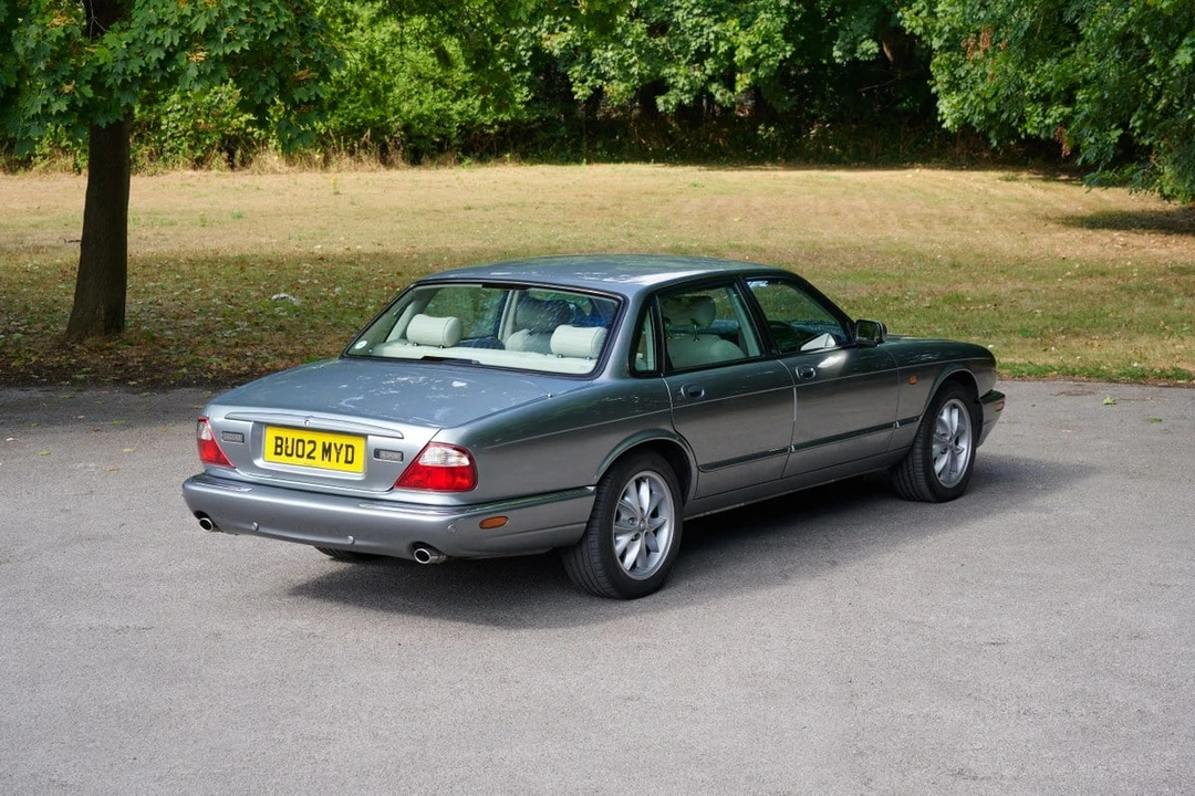 2002 Jaguar X308 XJ - Image 19 of 30