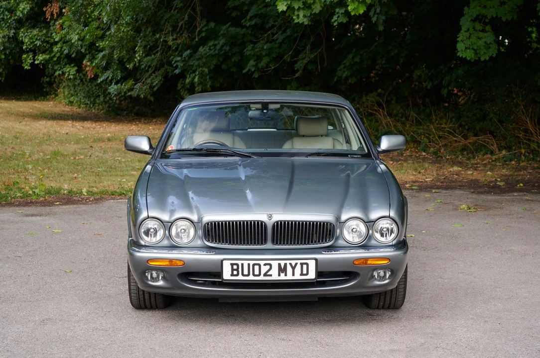 2002 Jaguar X308 XJ - Image 5 of 30