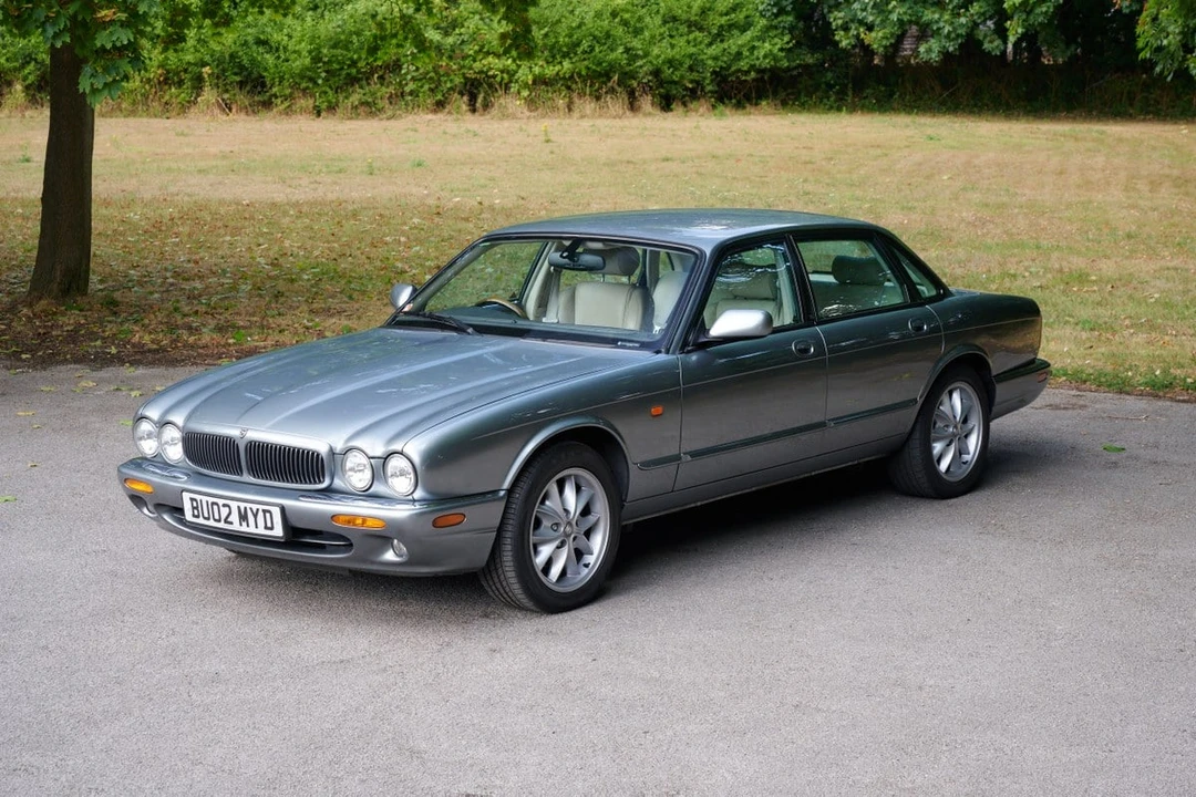 2002 Jaguar X308 XJ - Image 3 of 30