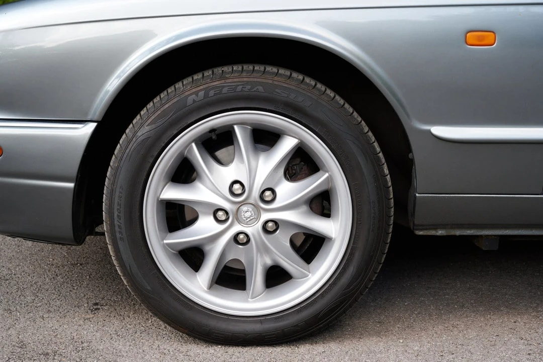 2002 Jaguar X308 XJ - Image 29 of 30