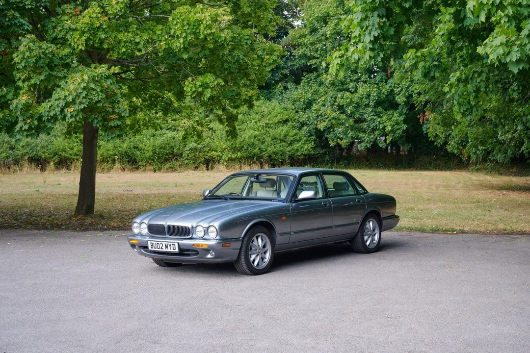 2002 Jaguar X308 XJ - Image 4 of 30